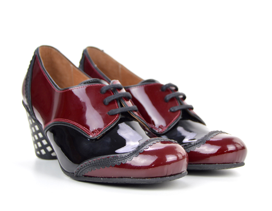 vintage burgundy shoes