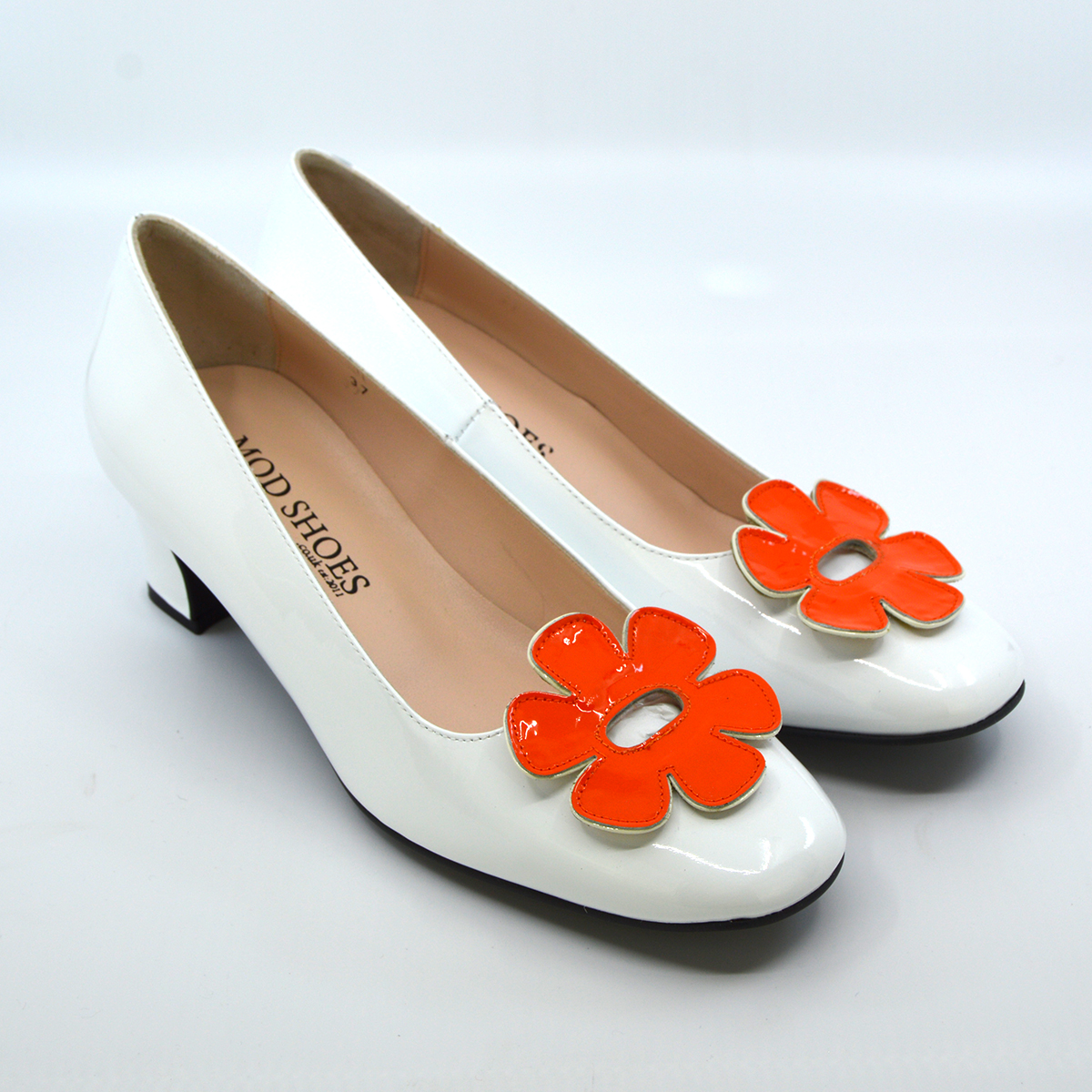 The Fleur Flower Shoes – White \u0026 Orange 