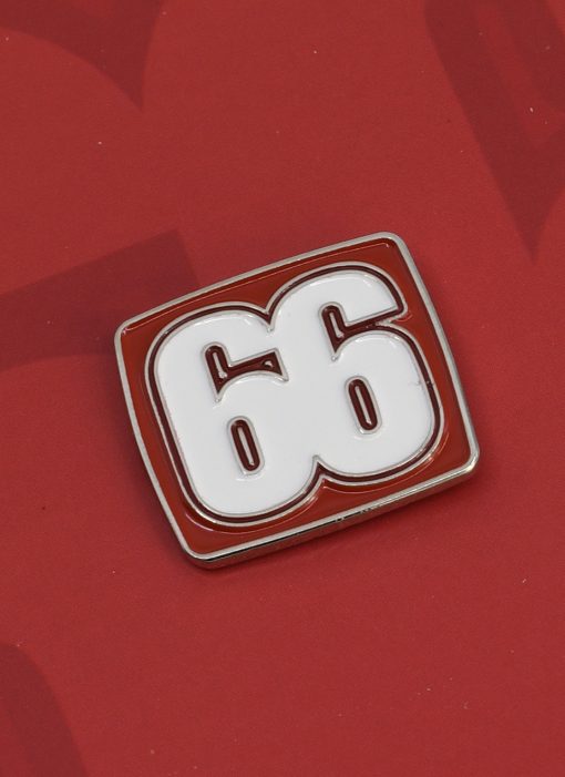 66-Clothing-Pin-Badge-In-Red-02